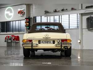 1969 Stunning 280 sl pagoda fully restored For Sale (picture 3 of 12)
