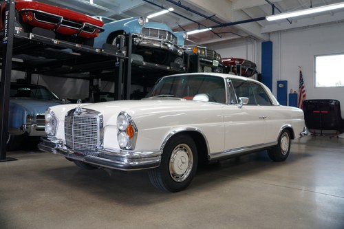 1971 Mercedes 280SE 3.5 V8 4 spd manual Coupe VERKAUFT