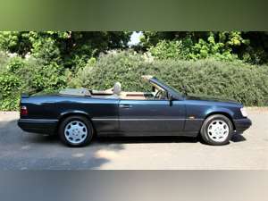 1996 W124 (A124) E220 Cabriolet. Low Miles For Sale (picture 7 of 9)