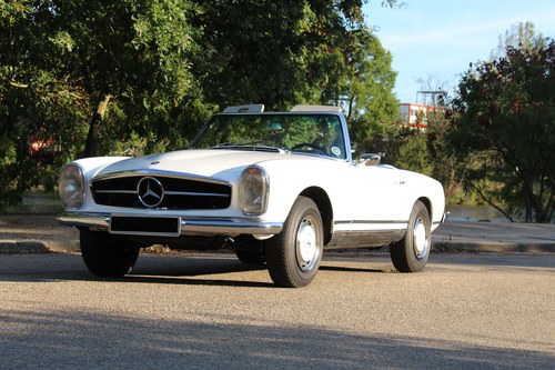 1967 Mercedes-Benz 230 SL Pagode For Sale by Auction
