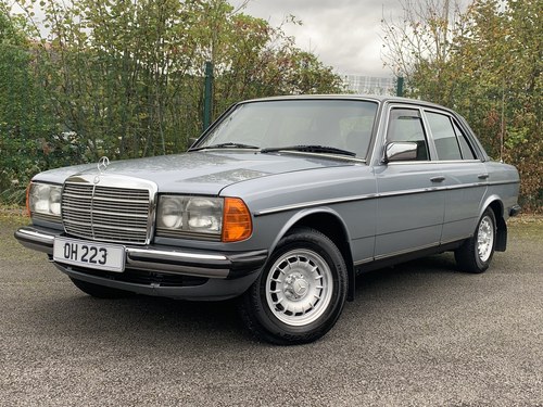 1984 Mercedes-benz 230e * family owned from new * For Sale