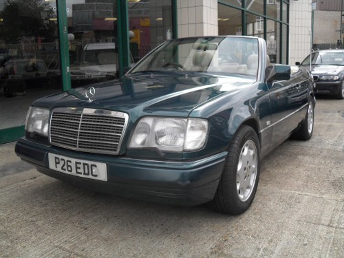 1996 Mercedes Benz E220 In vendita
