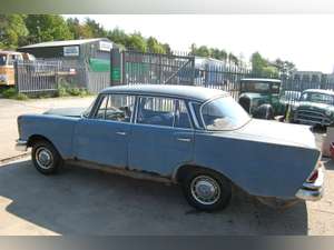 1960 MERCEDES BENZ W111 FINTAIL 220SE For Sale (picture 2 of 12)