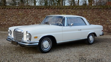 Mercedes-Benz 280SE 3.5 Coupe rare Floorshift MANUAL gearbox