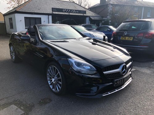 2017 MERCEDES BENZ SLC 300 AMG LINE 9 G-TRONIC SAT-NAV PAN-ROOF In vendita