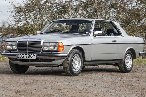 1985 Mercedes-Benz 280CE Coupe (W123) #2336 Silver with Blue VENDIDO