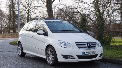 2009 Mercedes B180 Sport CDI Auto 5DR Panroof + Sport + Whit SOLD