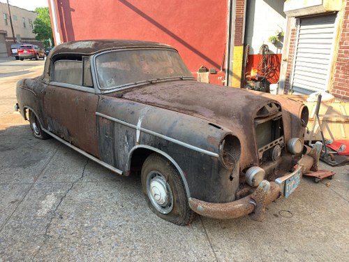 #23830 1957 Mercedes-Benz 220S For Sale
