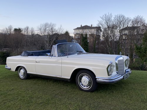 1965 Mercedes W111 220SEb Cabriolet For Sale