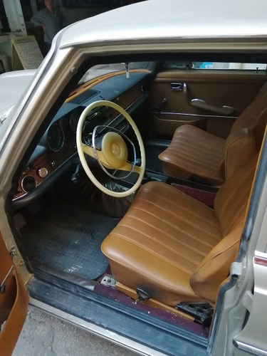 1970 Mercedes 280 - 5