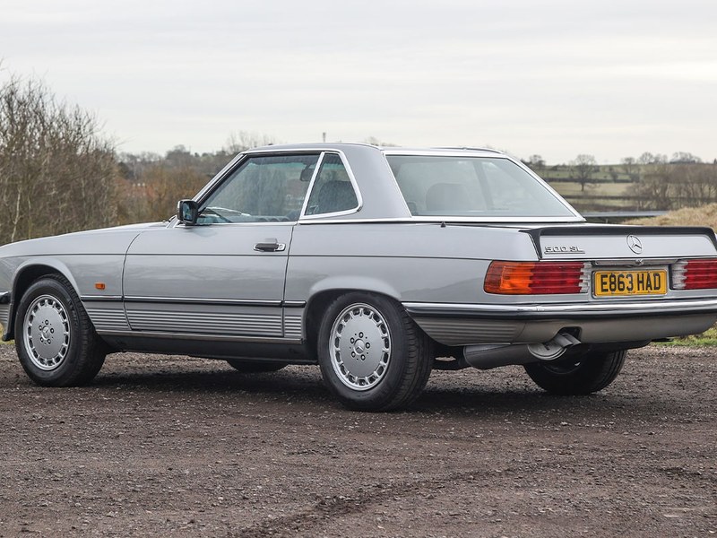 Low Mileage Mercedes-Benz 500SL Finished in Astral Silver