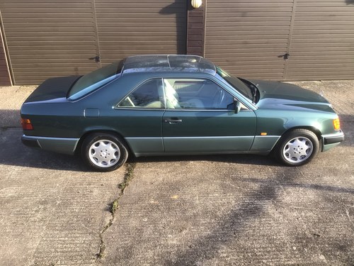 1993 RARE MERCEDES 320CE FOR SALE Till salu