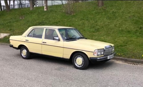 Mercedes-Benz W123 2.4D 1978 A vendre