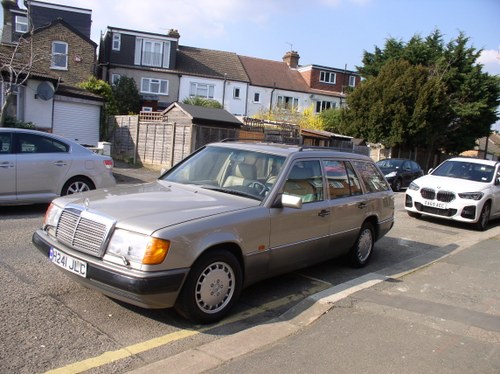 1991 Lhd w124 mercedes 300te estate - one owner À venda