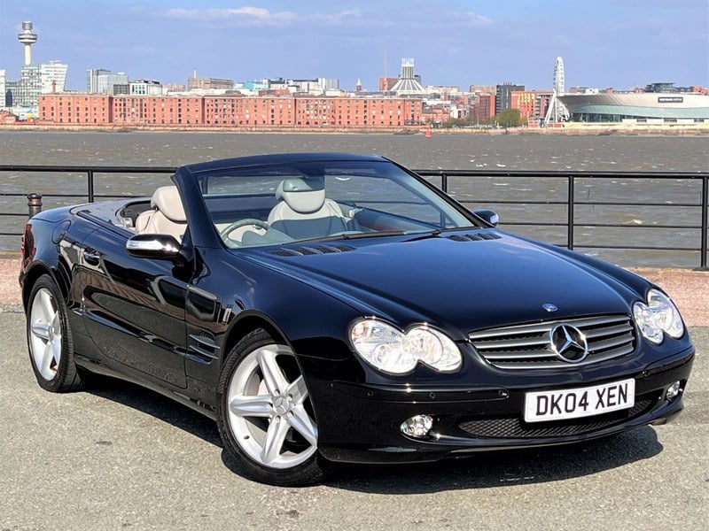 Mercedes SL350 Roadster - 28,150 miles