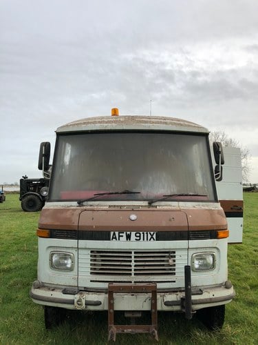 1980 Mercedes 508 D A vendre