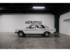 1977 Mercedes 230