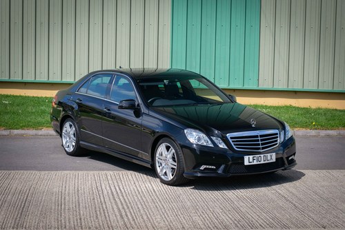2010 Mercedes W212 E500 - Black/Black, 28k Miles, FSH - Rare VERKAUFT