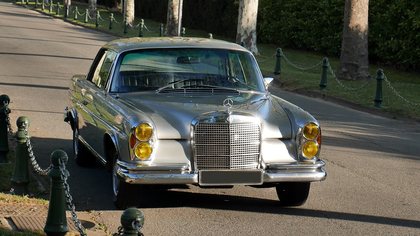 MERCEDES 300 SE Coupe, Rare Manual Gearbox