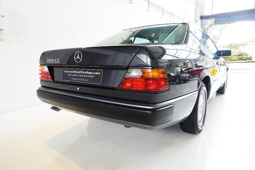 1989 Mercedes 300 - 2