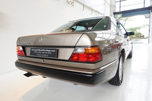 1988 Mercedes 300 - 2