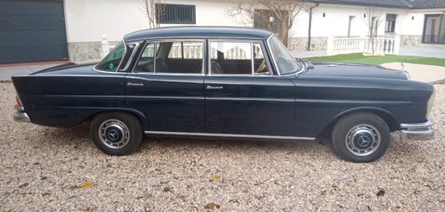 1965 Mercedes 220 - 2