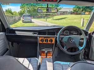 1992 Mercedes 190e 2.0 76,500 Miles FSH - Sunroof For Sale (picture 8 of 12)