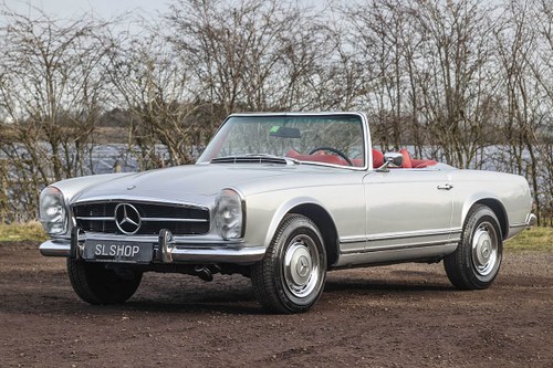 1970 Mercedes-Benz 280SL Roadster in Silver and Red VENDUTO