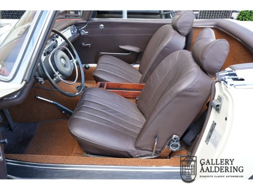 1968 Mercedes SL Class