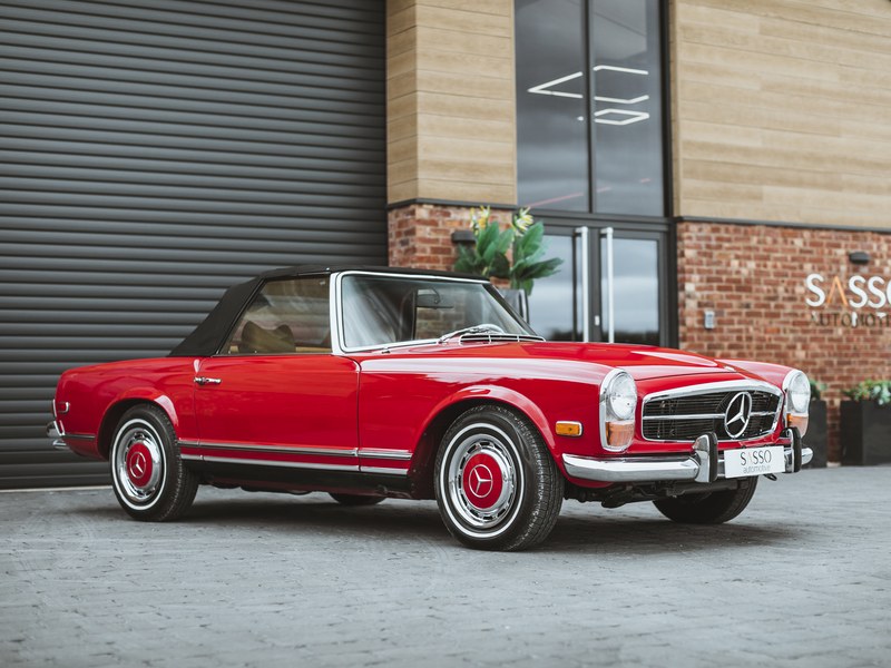 Mercedes 280SL Pagoda Auto (W113 Model) 1968