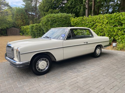1971 Mercedes Benz 250CE Coupe (W114) For Sale
