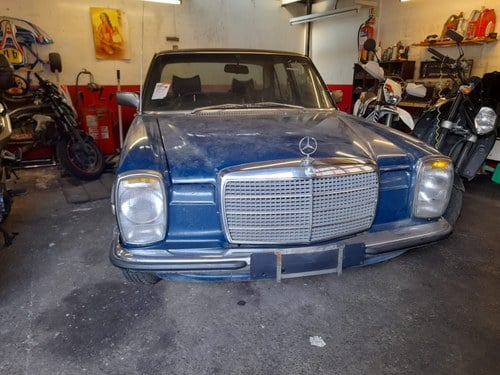 1974 Mercedes-Benz 280 - Japan Import - Only 64,000 KM. For Sale
