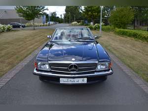 1988 Mercedes-Benz 560 SL For Sale (picture 8 of 12)