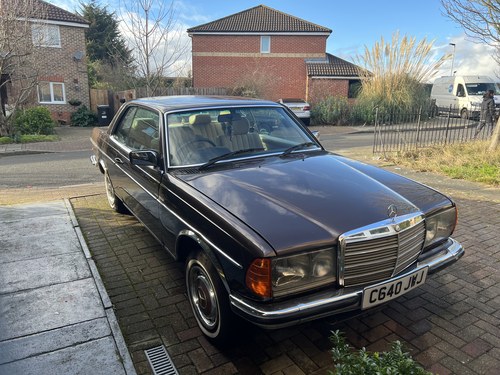 Mercedes Benz 230ce w123 coupe 1986 For Sale