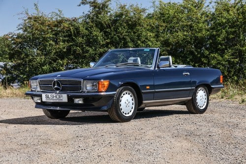 1987 Mercedes 420SL in Midnight Blue with Grey Leather- 30k miles VERKOCHT