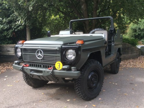 1987 Mercedes benz 240gd NO. Roof fitted as is For Sale