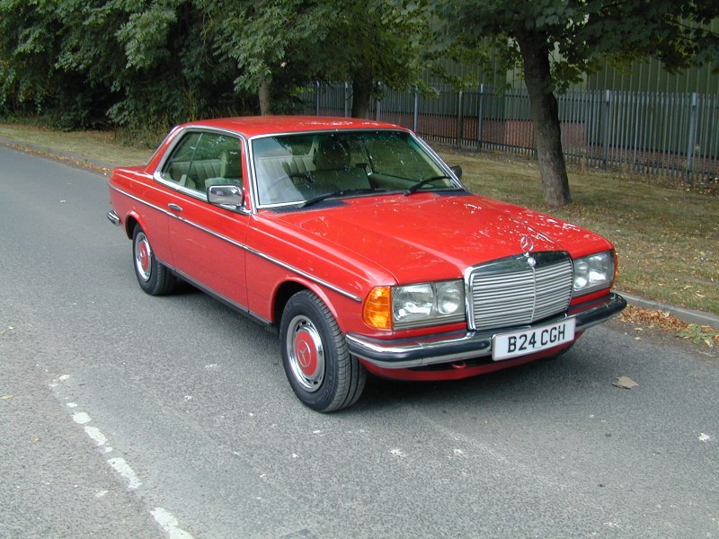 1985 Mercedes 230 - 1 1985 Mercedes 230 - 1