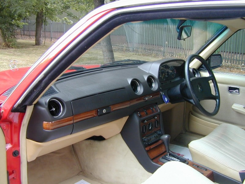 1985 Mercedes 230 - 7