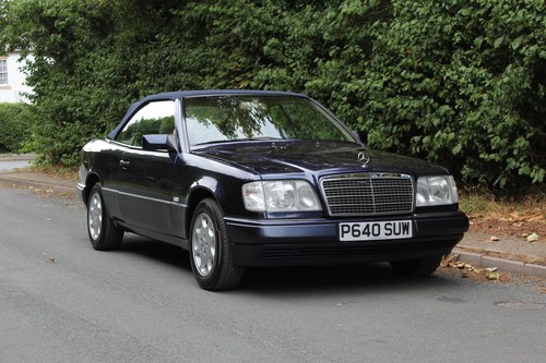 1997 Mercedes-Benz E220 Cabriolet - 42000 Miles In vendita