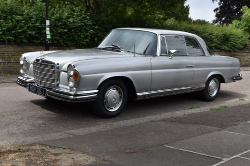 1971 Mercedes Benz 280SE 3.5 V8 Coupe For Sale