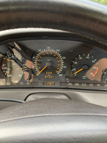 1992 Mercedes SL Class - 8