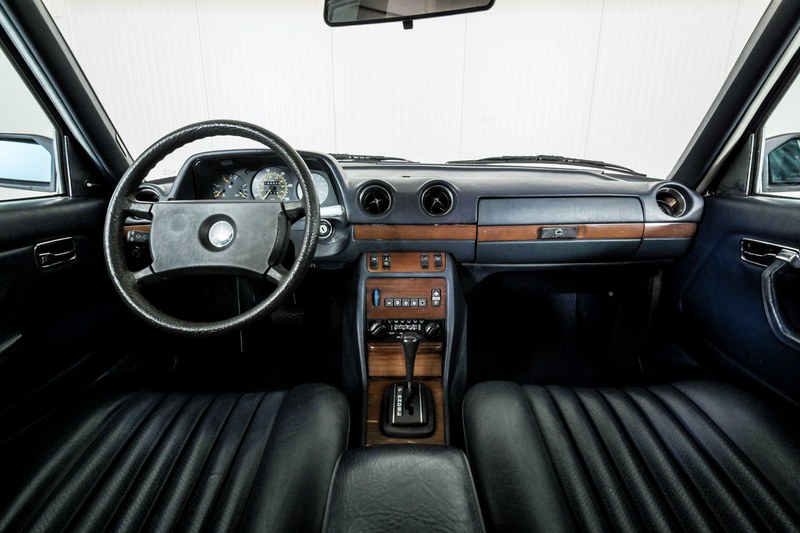 1985 Mercedes 300 - 4