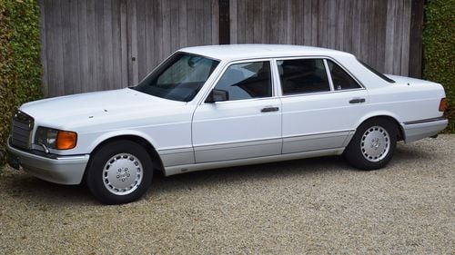 Picture of 1989 Mercedes 560 SEL. Ex-embassy car. Low mileage. Top condition - For Sale