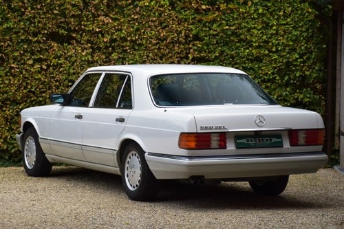 1989 Mercedes SEL Series - 3