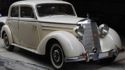 1951 Mercedes 170 S with a lovely cream color