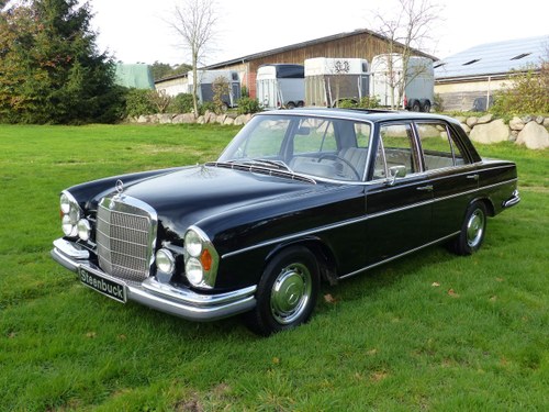 1966 Mercedes-Benz 250 SE - the luxury of the 60s in Germany In vendita