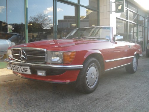 1986 MERCEDES 300 SL RHS RED COACHWORK BLACL LEATHER For Sale