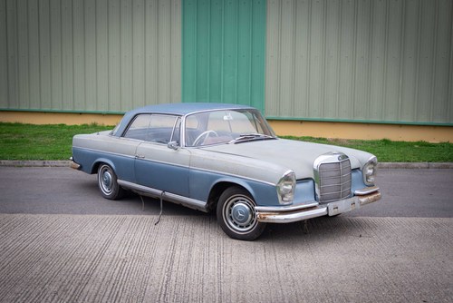 1961 Mercedes W111 220SEb Coupé - Reserved VENDIDO