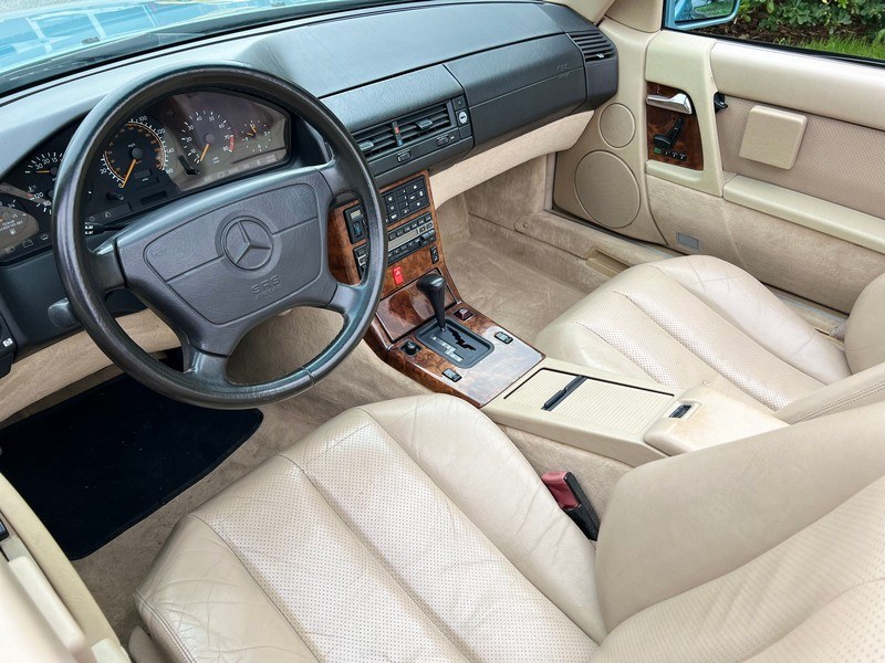 1992 Mercedes SL Class - 7