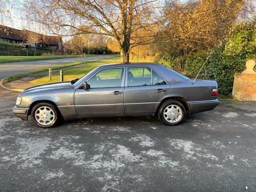 1995 Mercedes E 300D W124 E300D Diesel Automatic MAY PX For Sale